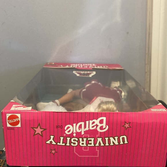 NRFB BARBIE cheerleader U of Ala.  Box is appx. 13” x 6 1/2” x 2 1/2” $65 - Picture 6 of 7